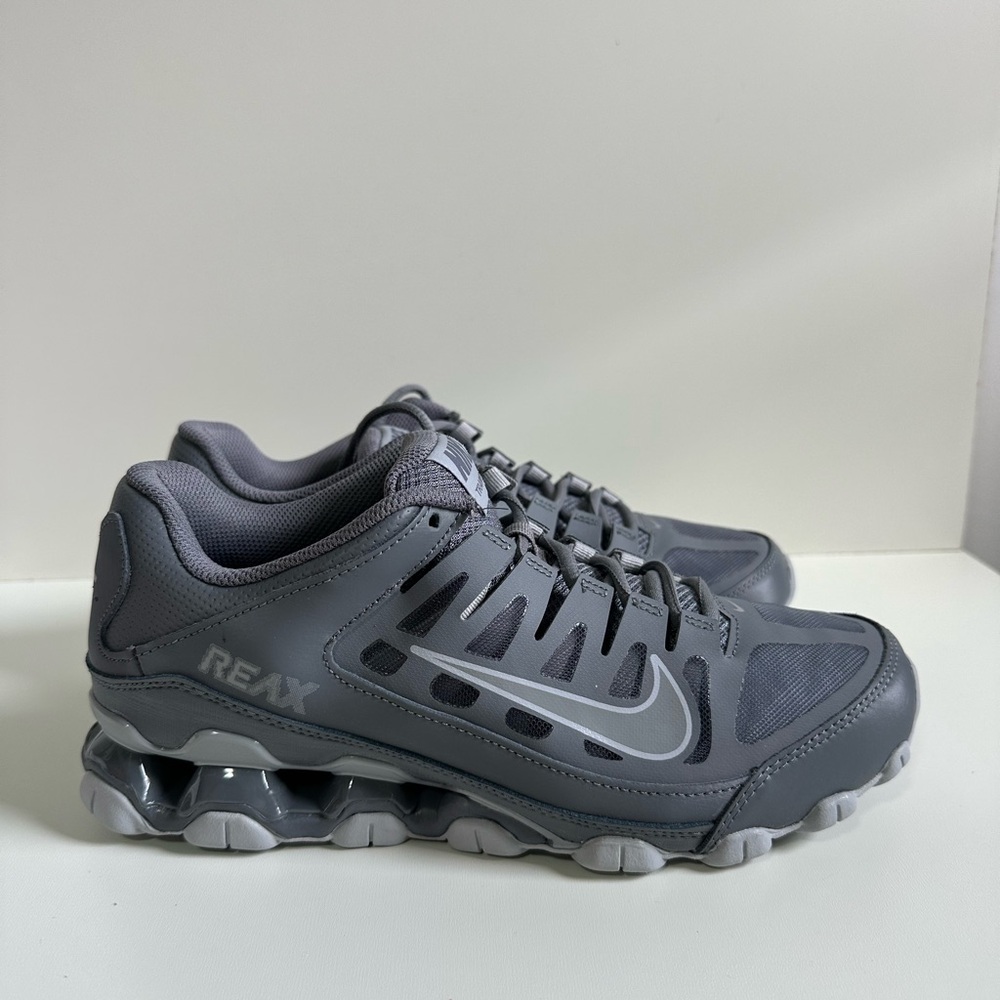 Nike Reax 8 TR Gray Size 7.5